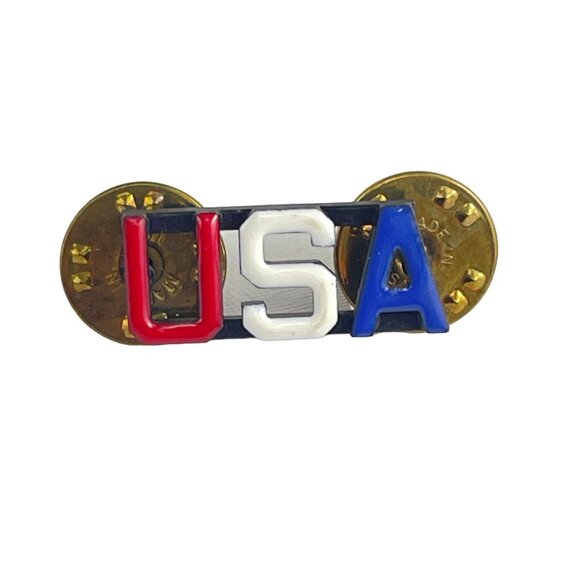 Patriotic USA Lapel Pin Badge With Dual Clutch Backings - Picture 1 of 5
